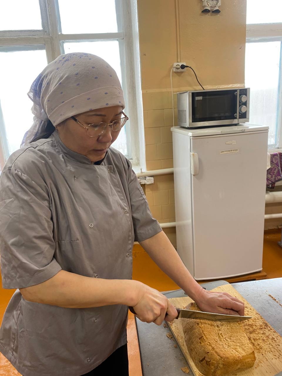 Помощник повара.
